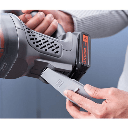 BLACK & DECKER Vacuum Cleaner – image 1